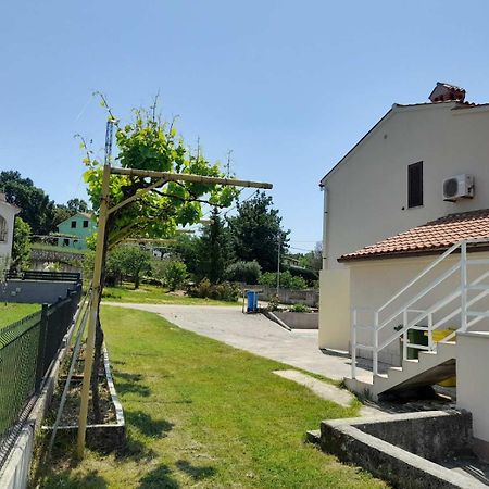 Ema Appartement Labin  Buitenkant foto