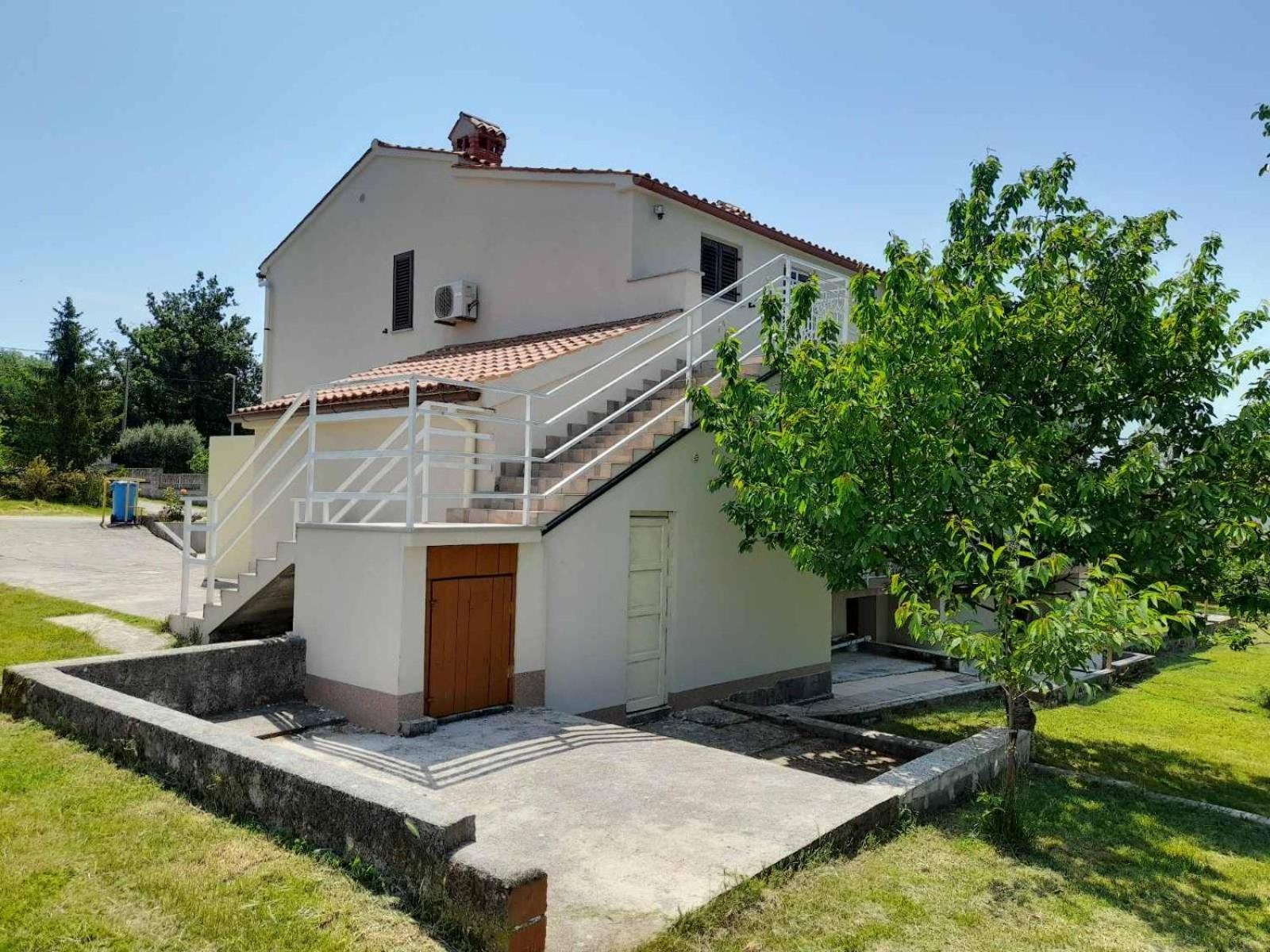 Ema Appartement Labin  Buitenkant foto